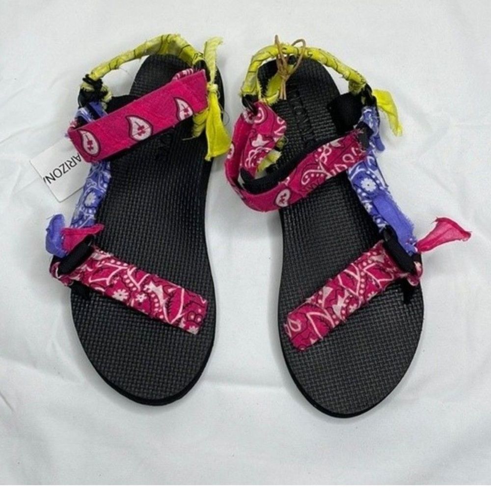 ARIZONA LOVE Womens Size 10 US / 40 EUTrekky Bandana Sandal